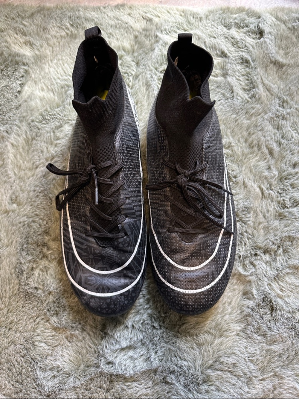 Men's size 12 cleats